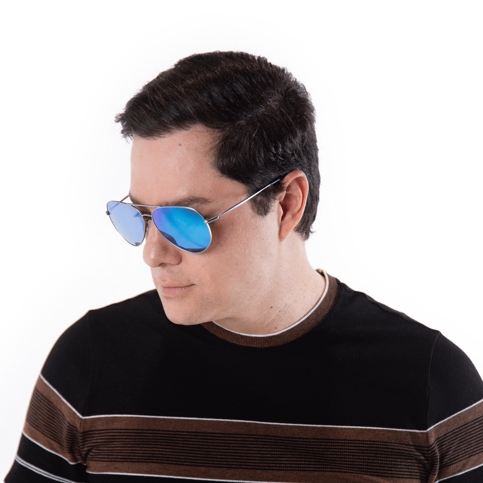 A male model Bodacious Crenshaw Blueberry sunglasses, size medium.